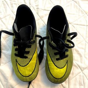 Nike kids soccer cleats. Used but a ton of life left!